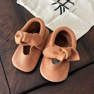 Freshly Picked Knotted Bow Moccasin